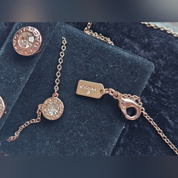COACH Logo Signature Necklace & Earrings Set in Rose Gold Tone ✨️ - Picture 6 of 6